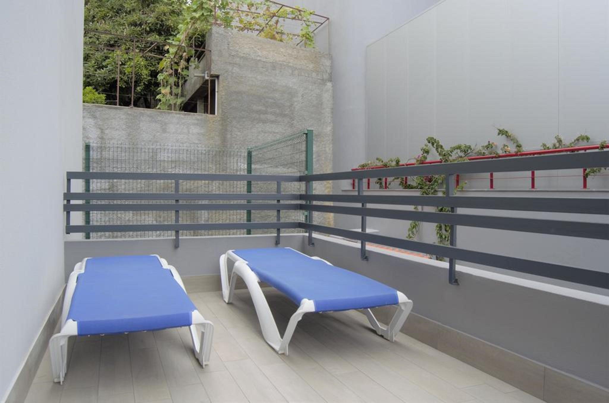 Apartamentos Turisticos Vitoria By Petit Hotels Фуншал Екстериор снимка