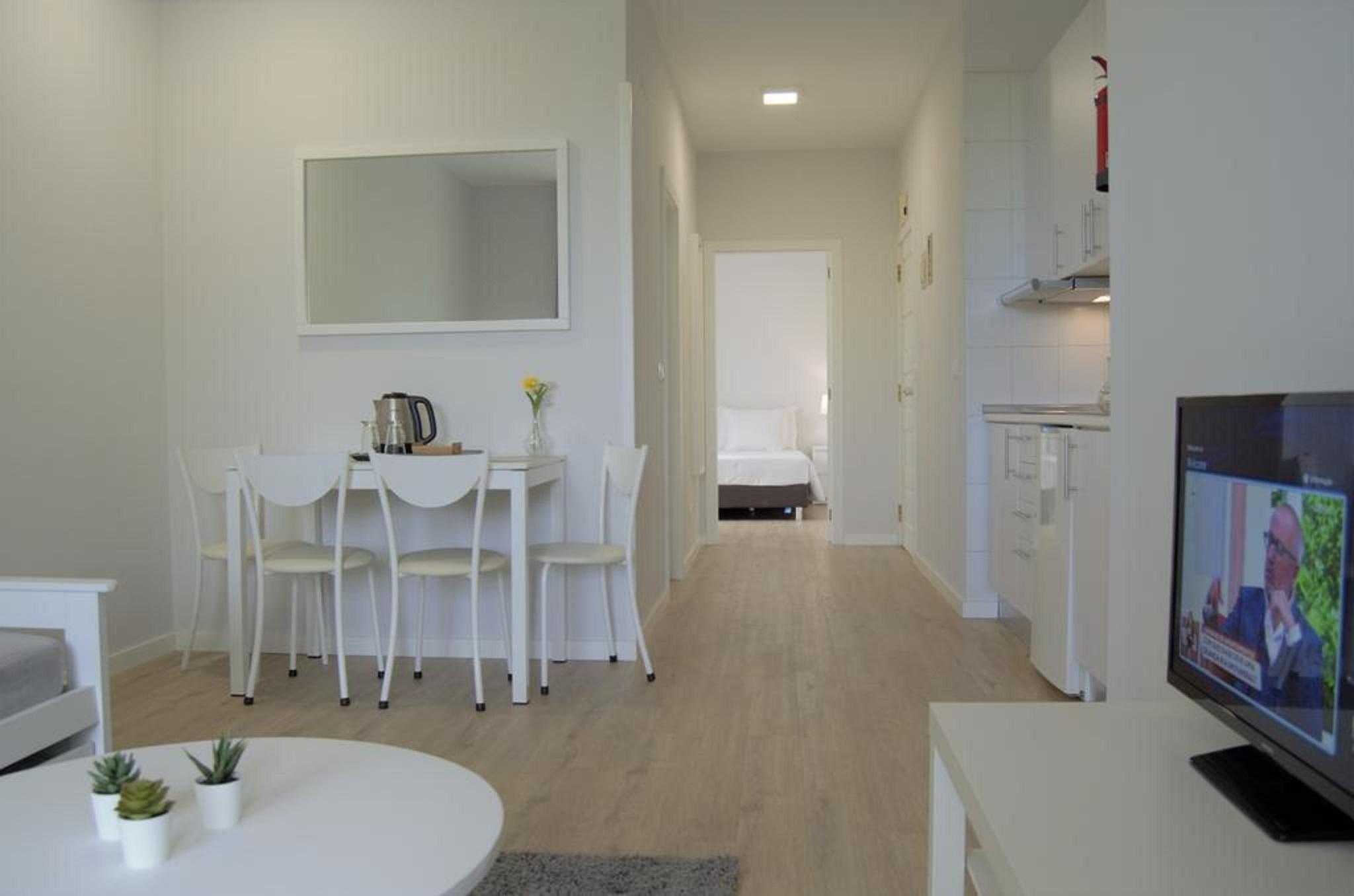 Apartamentos Turisticos Vitoria By Petit Hotels Фуншал Екстериор снимка