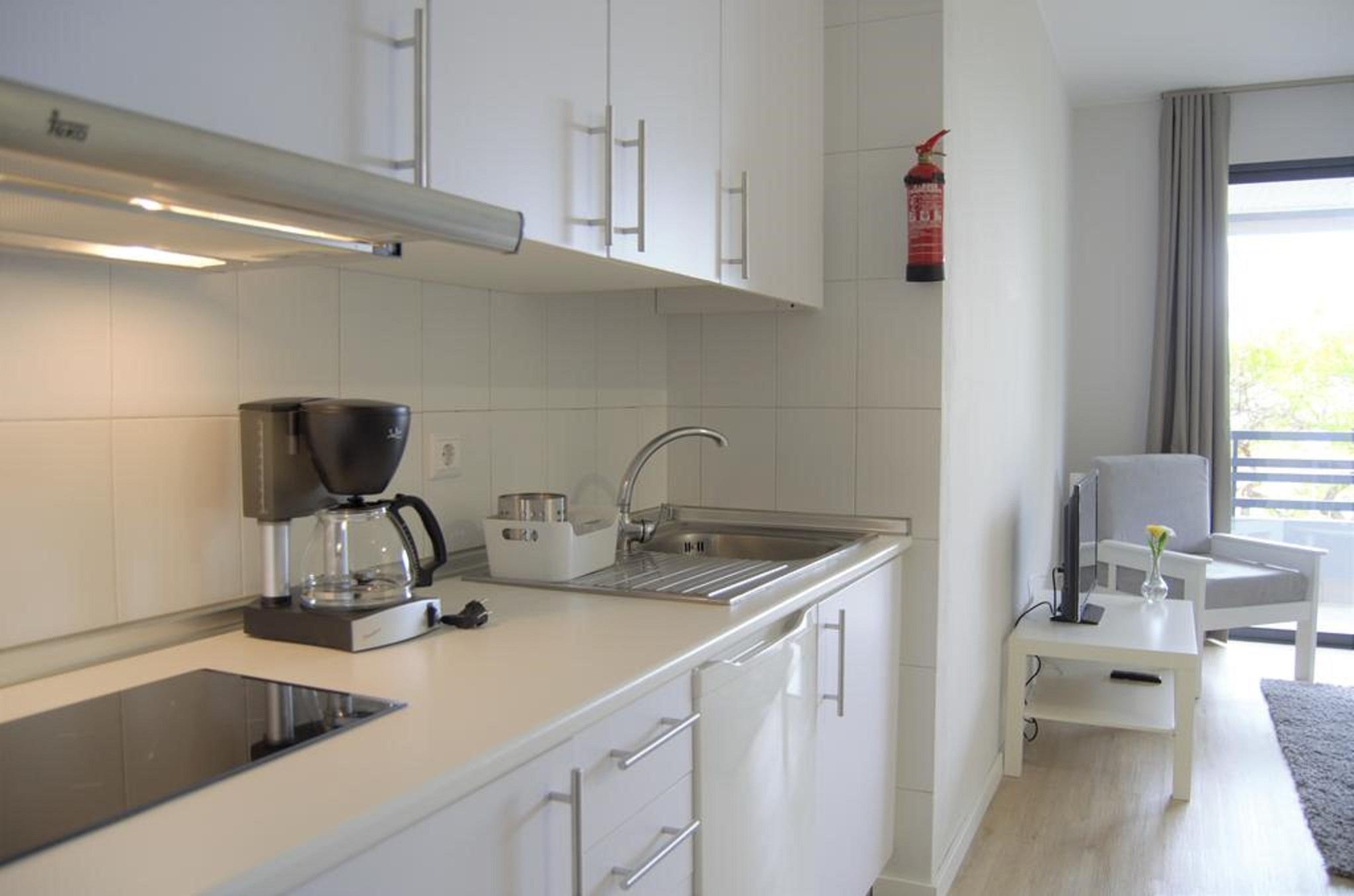 Apartamentos Turisticos Vitoria By Petit Hotels Фуншал Екстериор снимка
