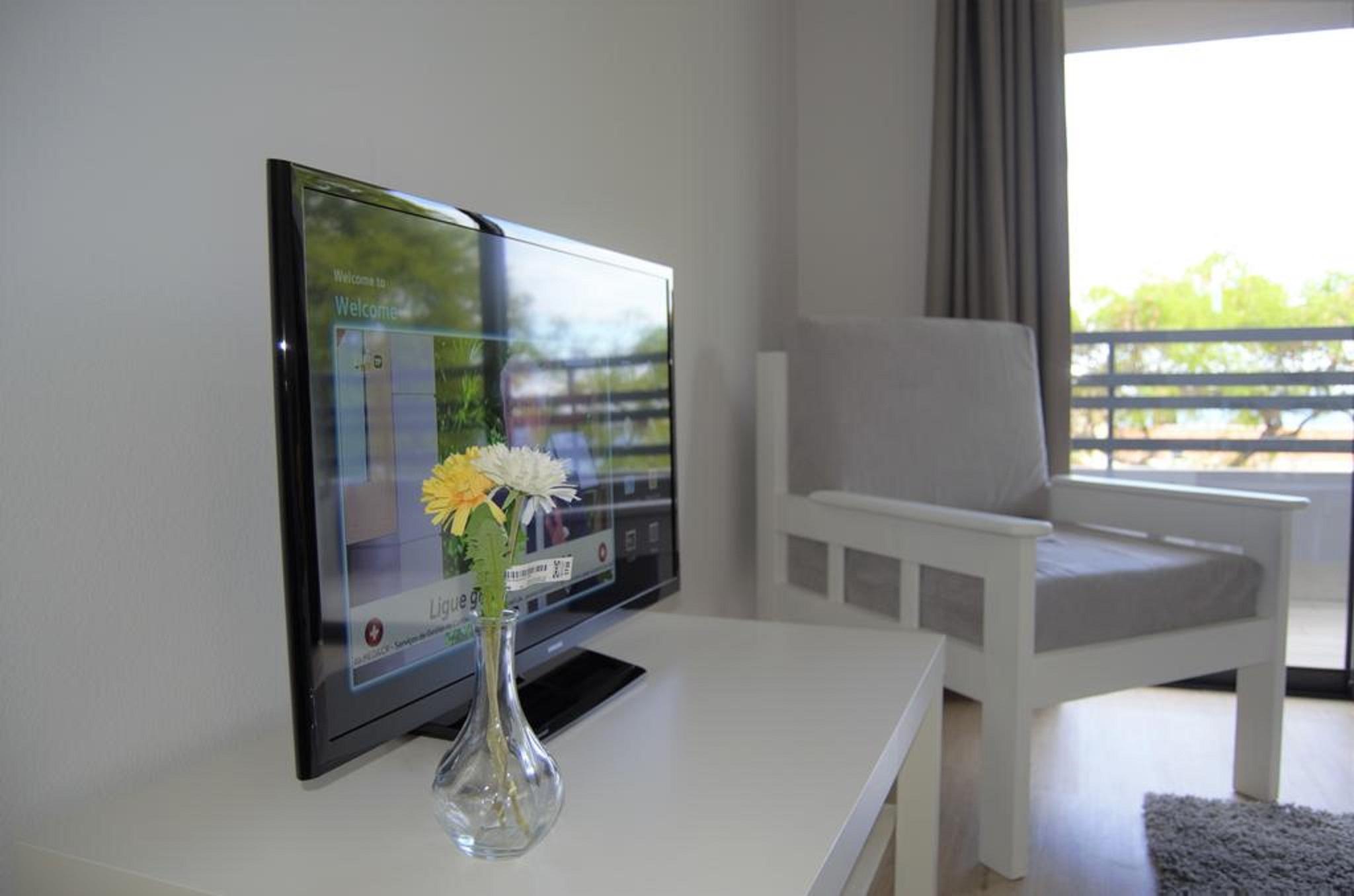 Apartamentos Turisticos Vitoria By Petit Hotels Фуншал Екстериор снимка